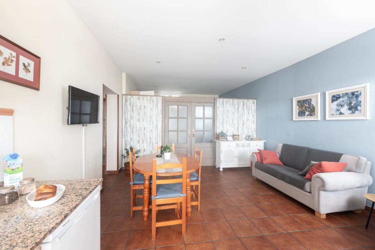 Apartamentos Turisticos La Flor Muros de Nalón Exteriör bild
