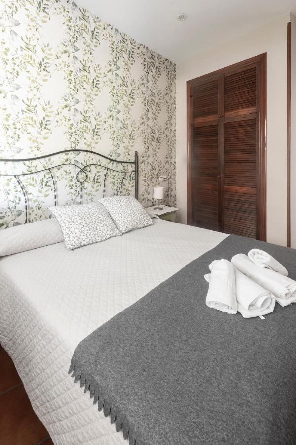 Apartamentos Turisticos La Flor Muros de Nalón Exteriör bild