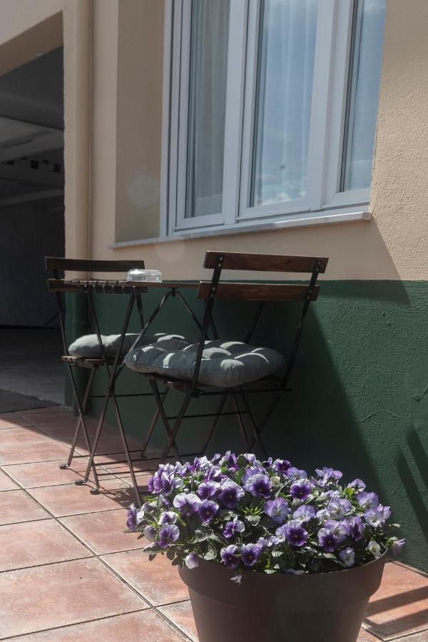 Apartamentos Turisticos La Flor Muros de Nalón Exteriör bild
