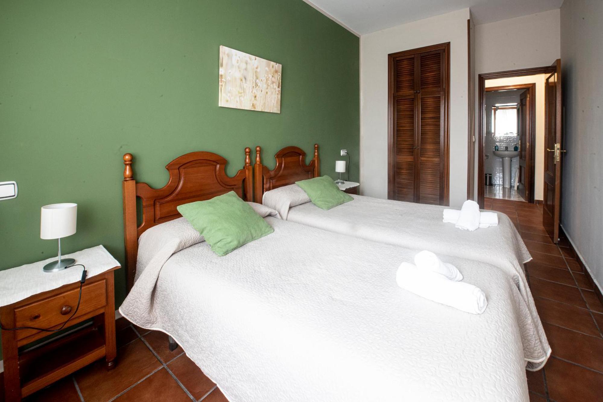 Apartamentos Turisticos La Flor Muros de Nalón Exteriör bild